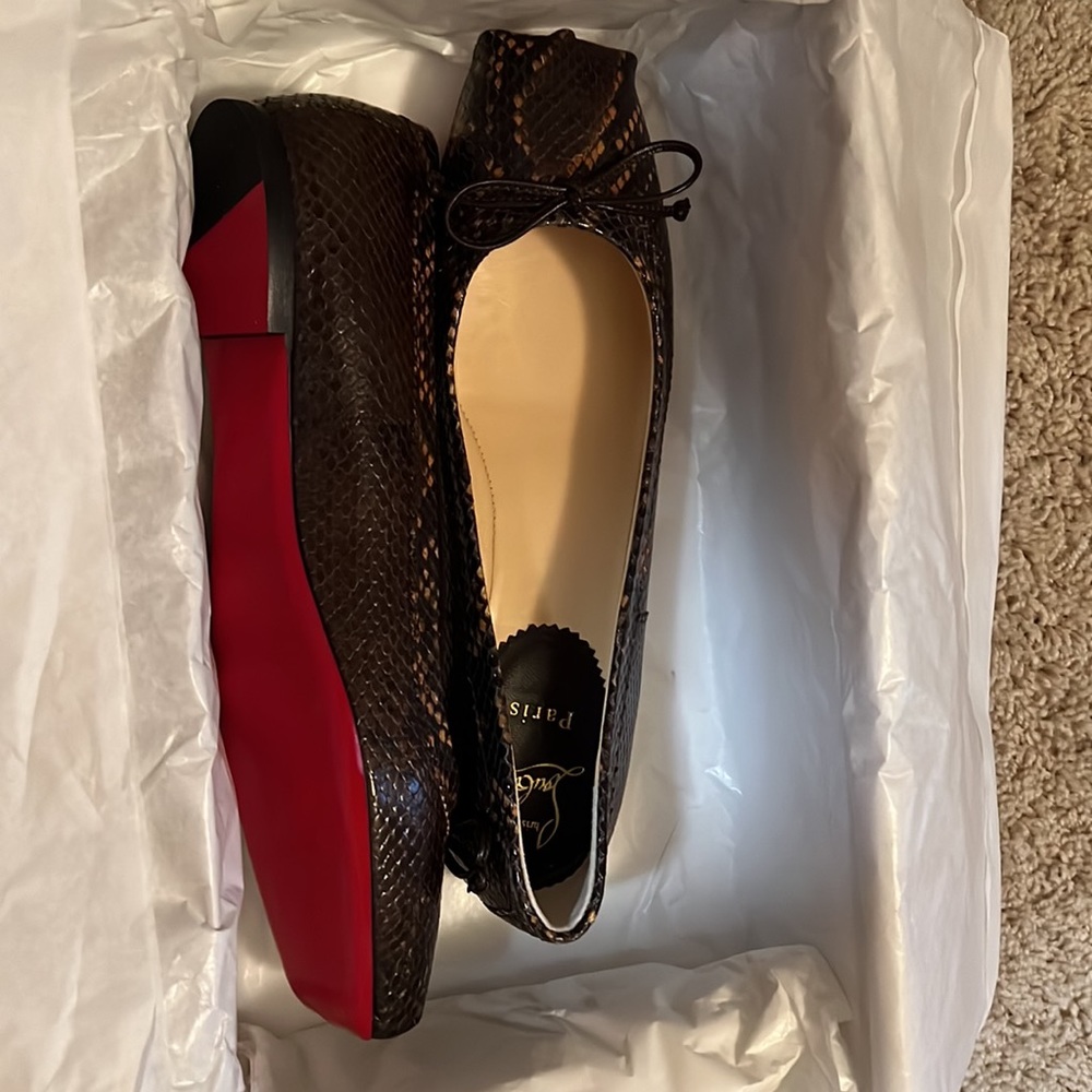 NEW Christian Louboutin Mamadrague Snakeskin Embossed Ballet Flats size 38